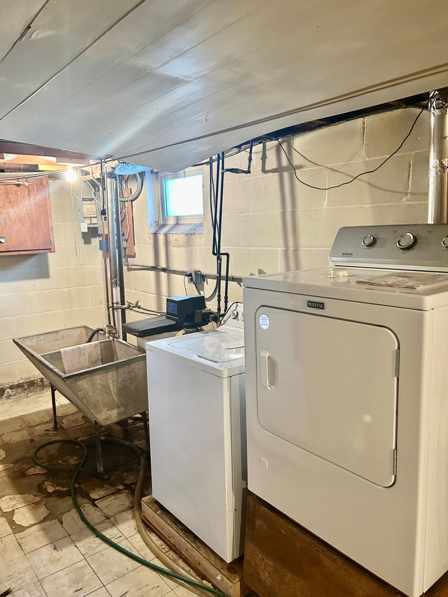 2632 Hampshire Avenue S