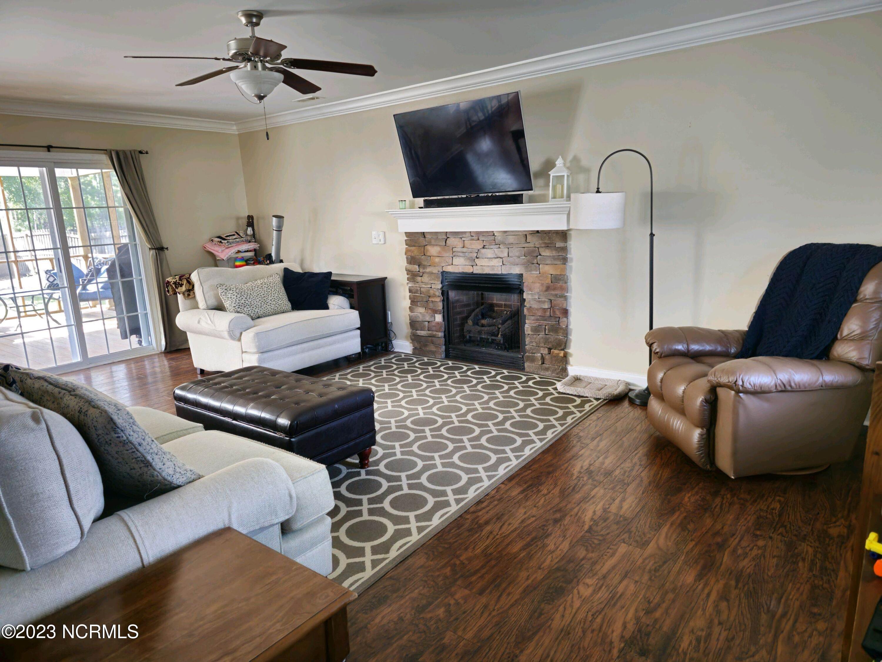 776 Jim Grant Avenue