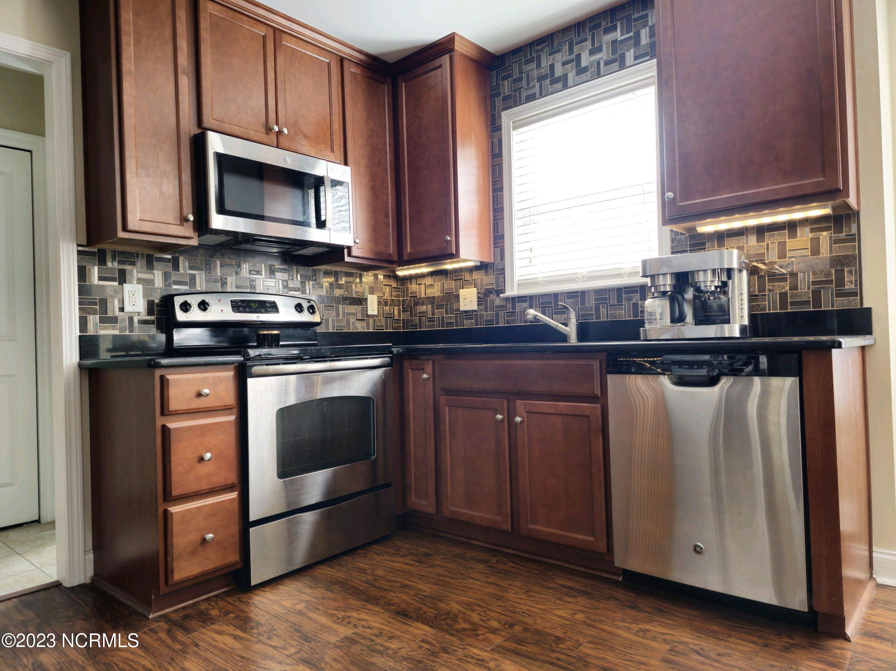 776 Jim Grant Avenue