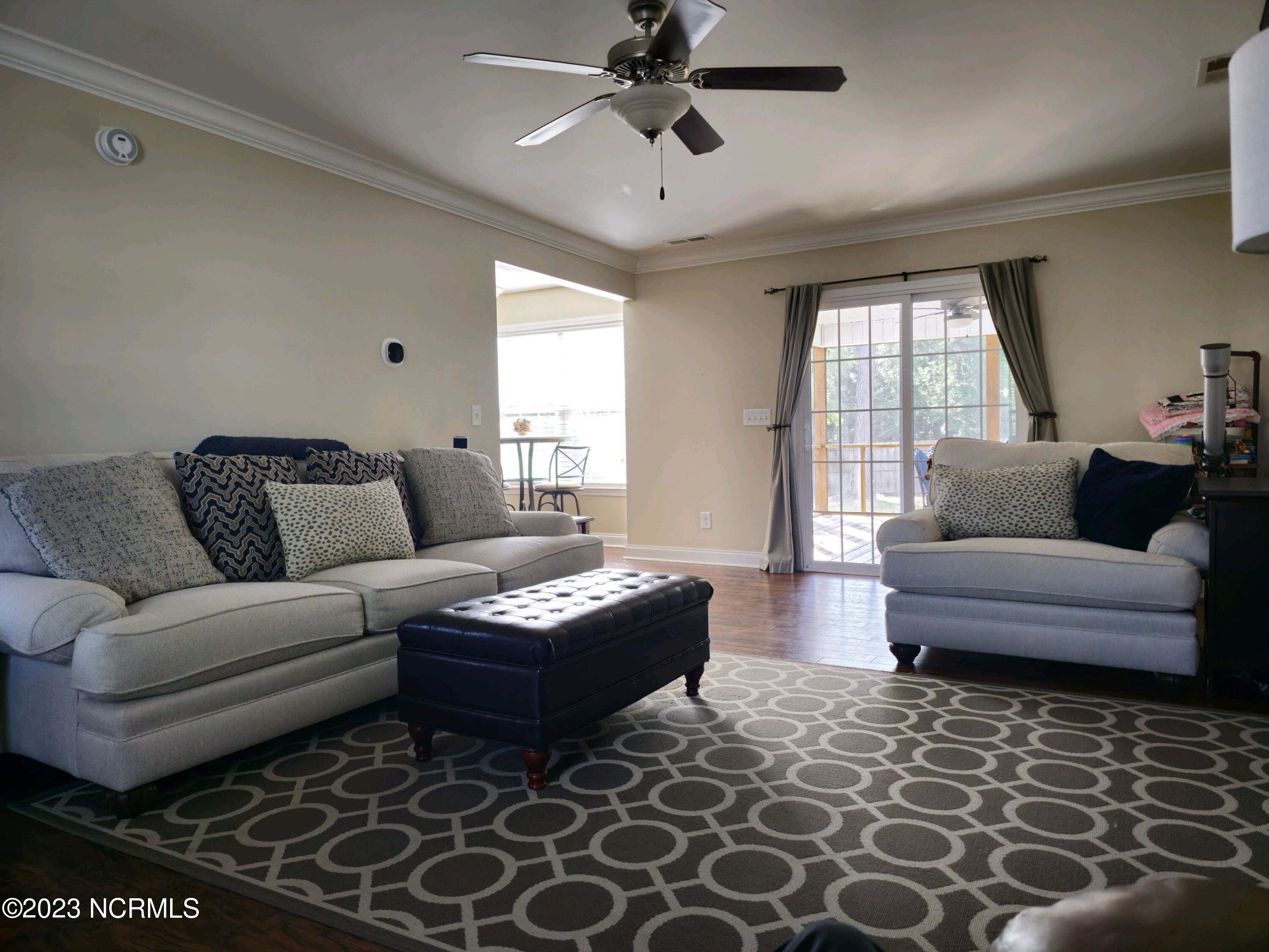 776 Jim Grant Avenue