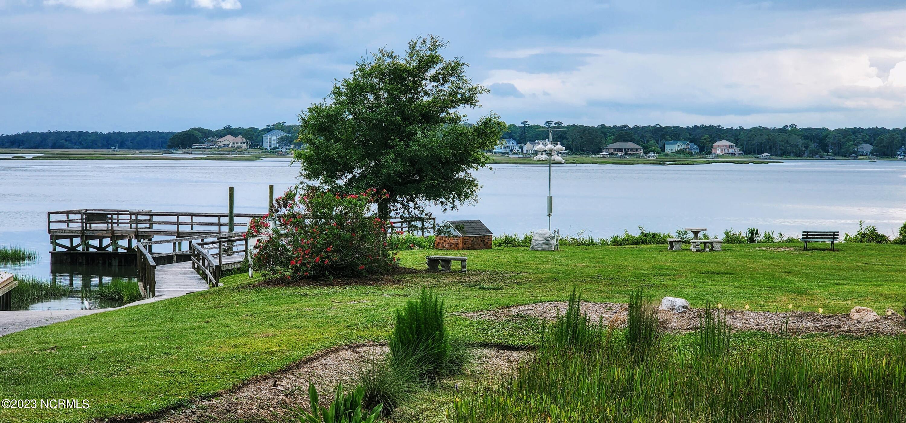 761 Mallard Court SE