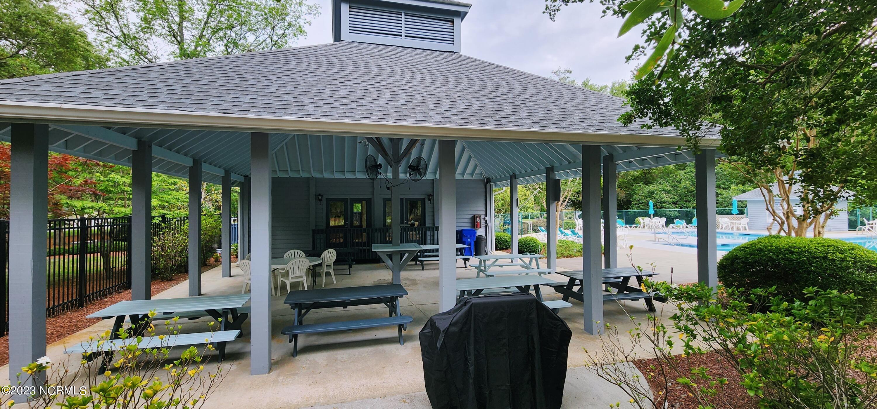 761 Mallard Court SE