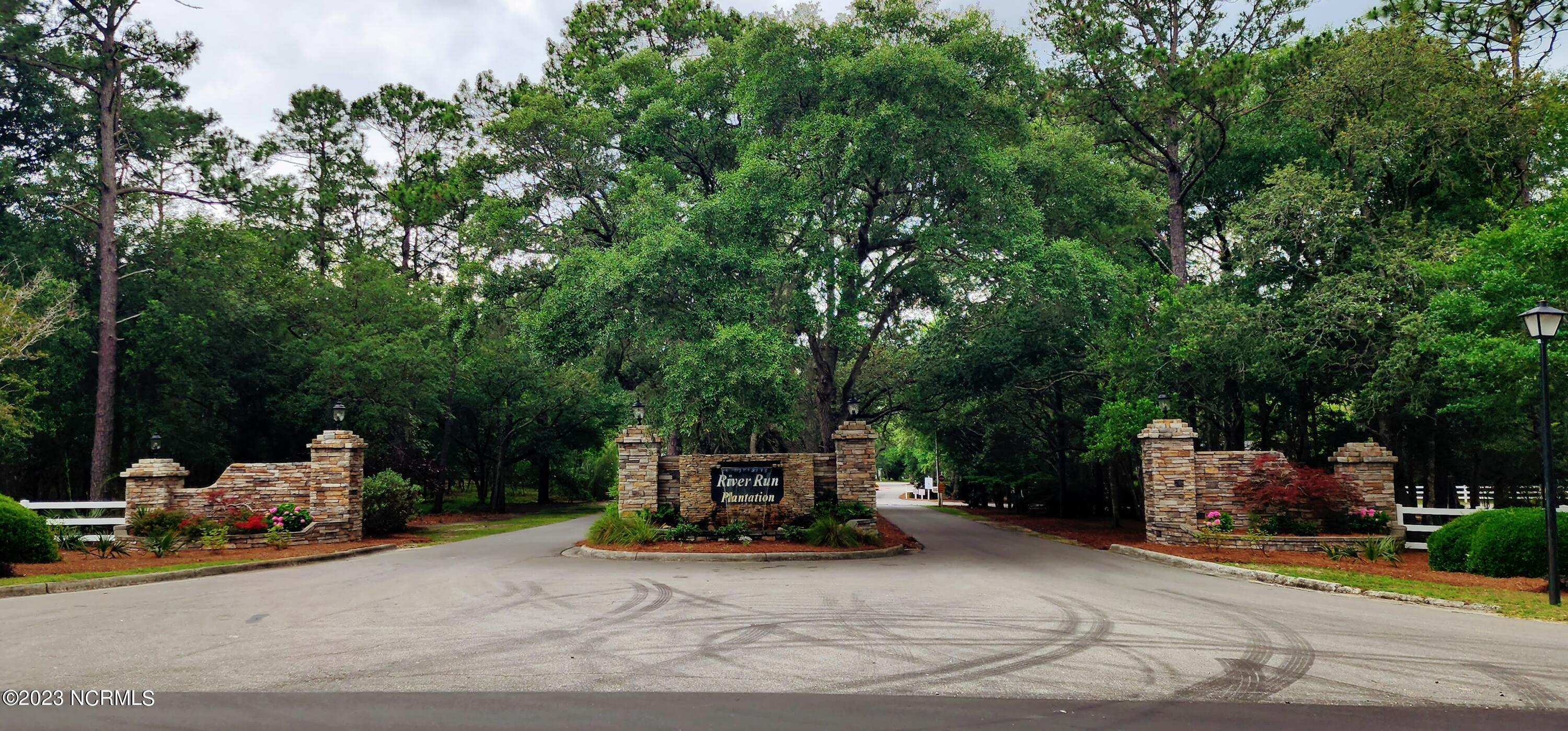 825 Sand Fiddler Court SE