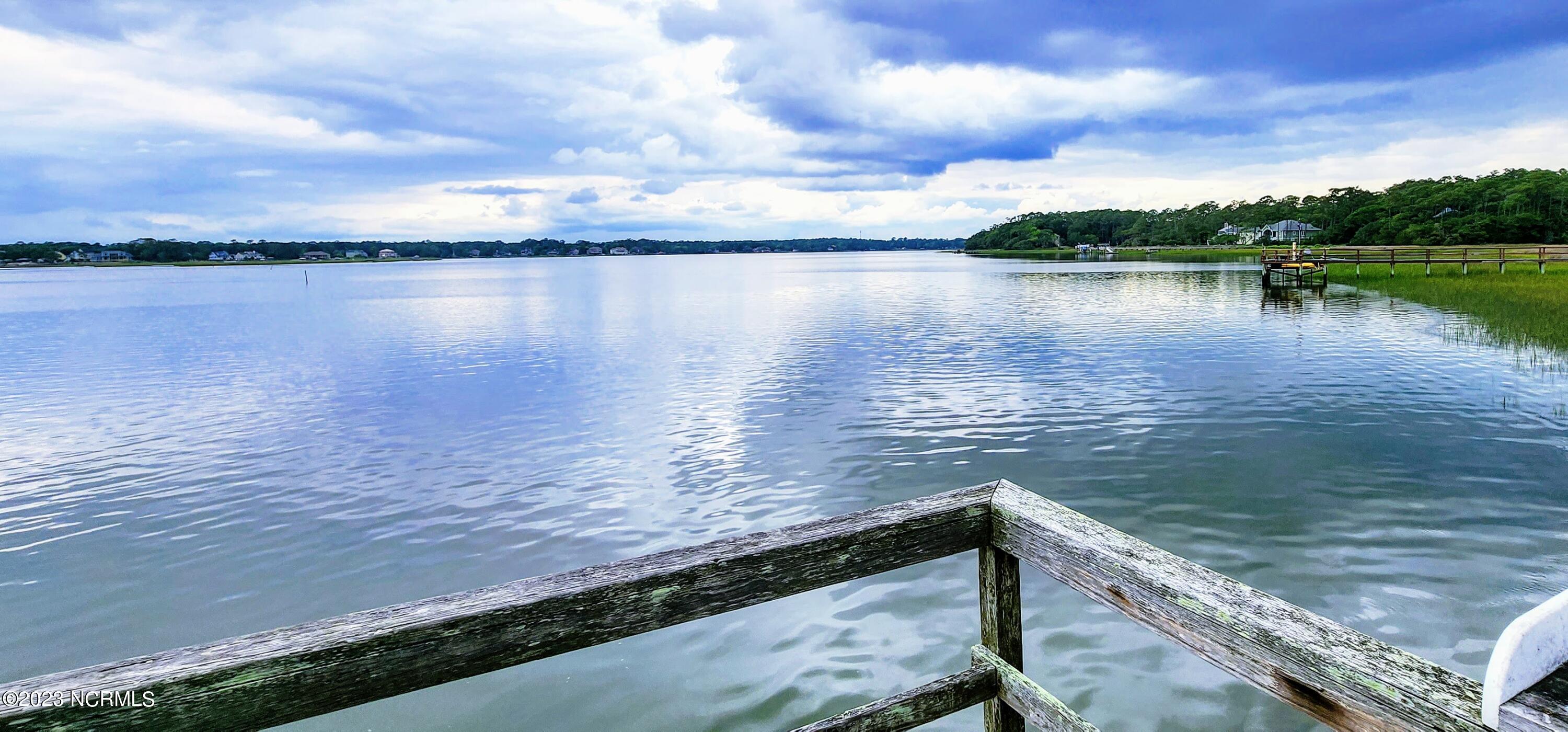 825 Sand Fiddler Court SE