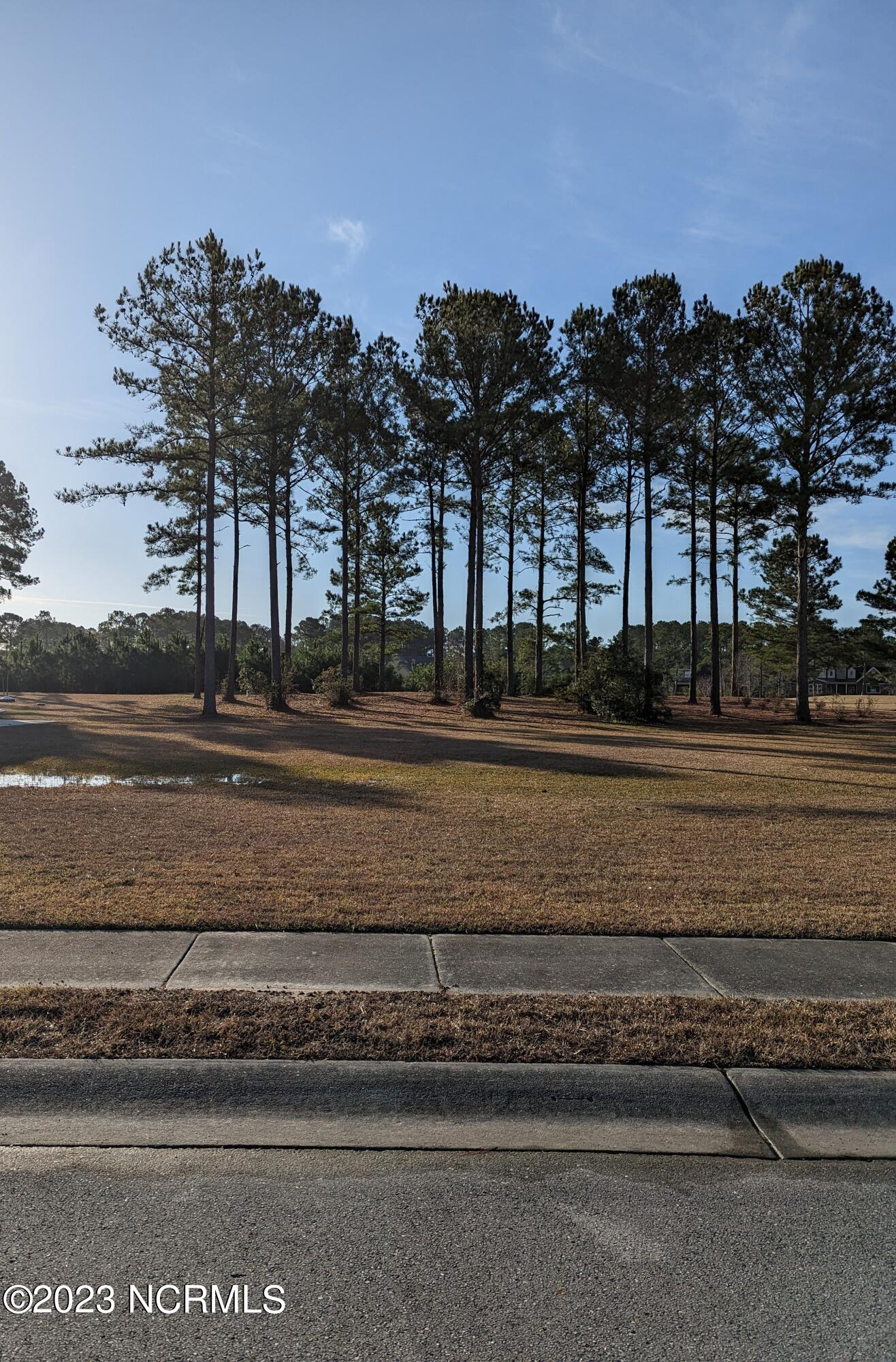 518 Crow Creek Drive NW