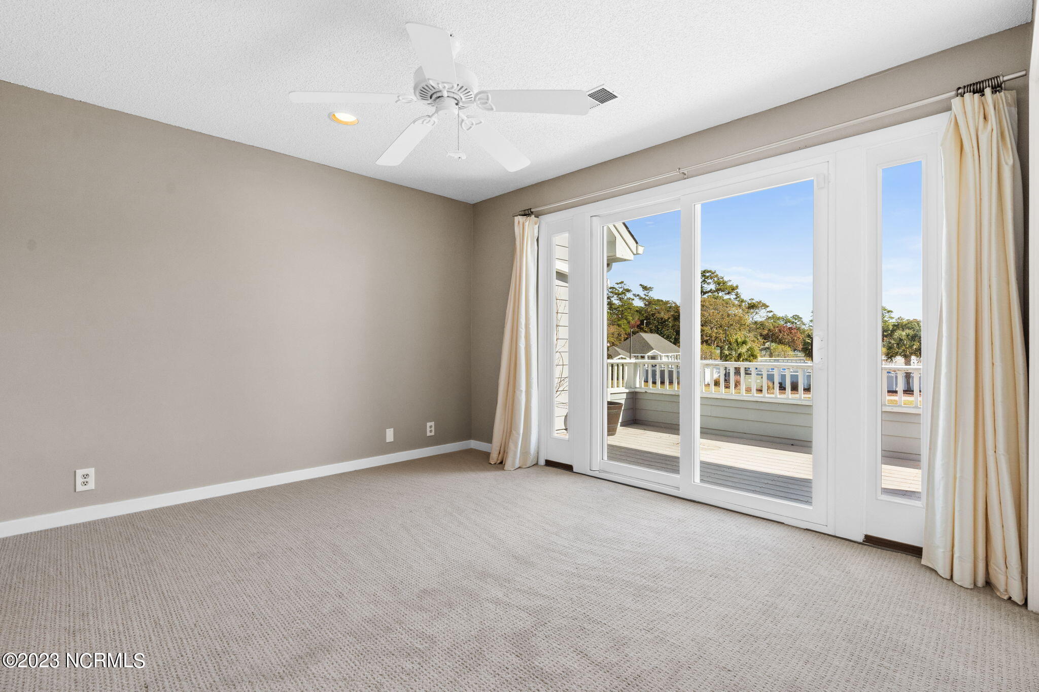 1710 Deerfield Drive SW, 4