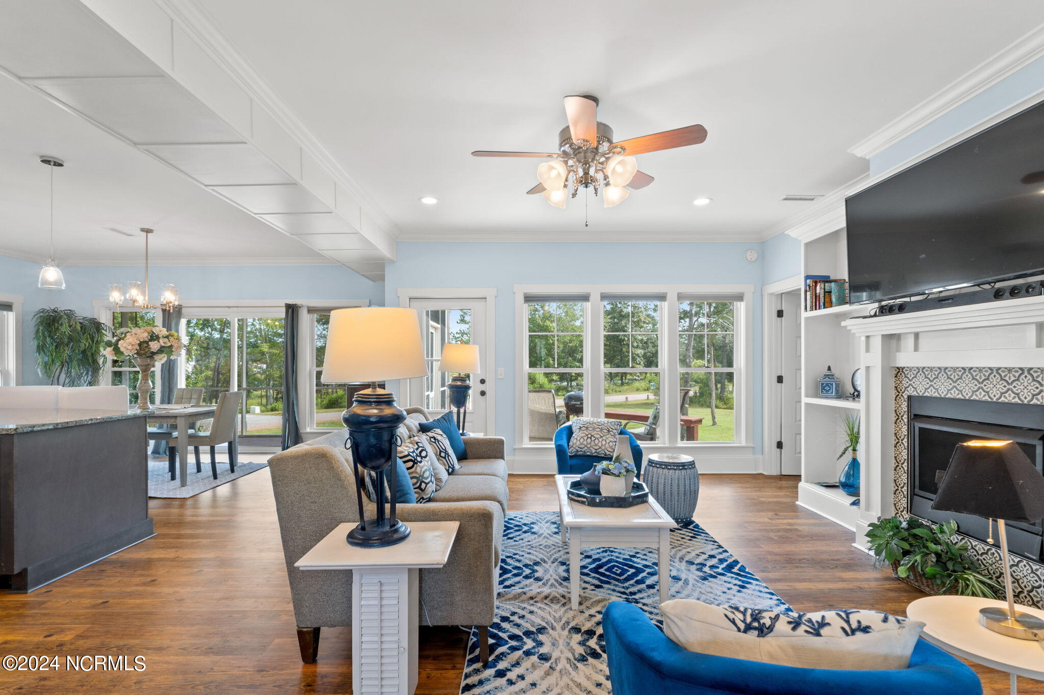 1633 Back Bay Drive SW