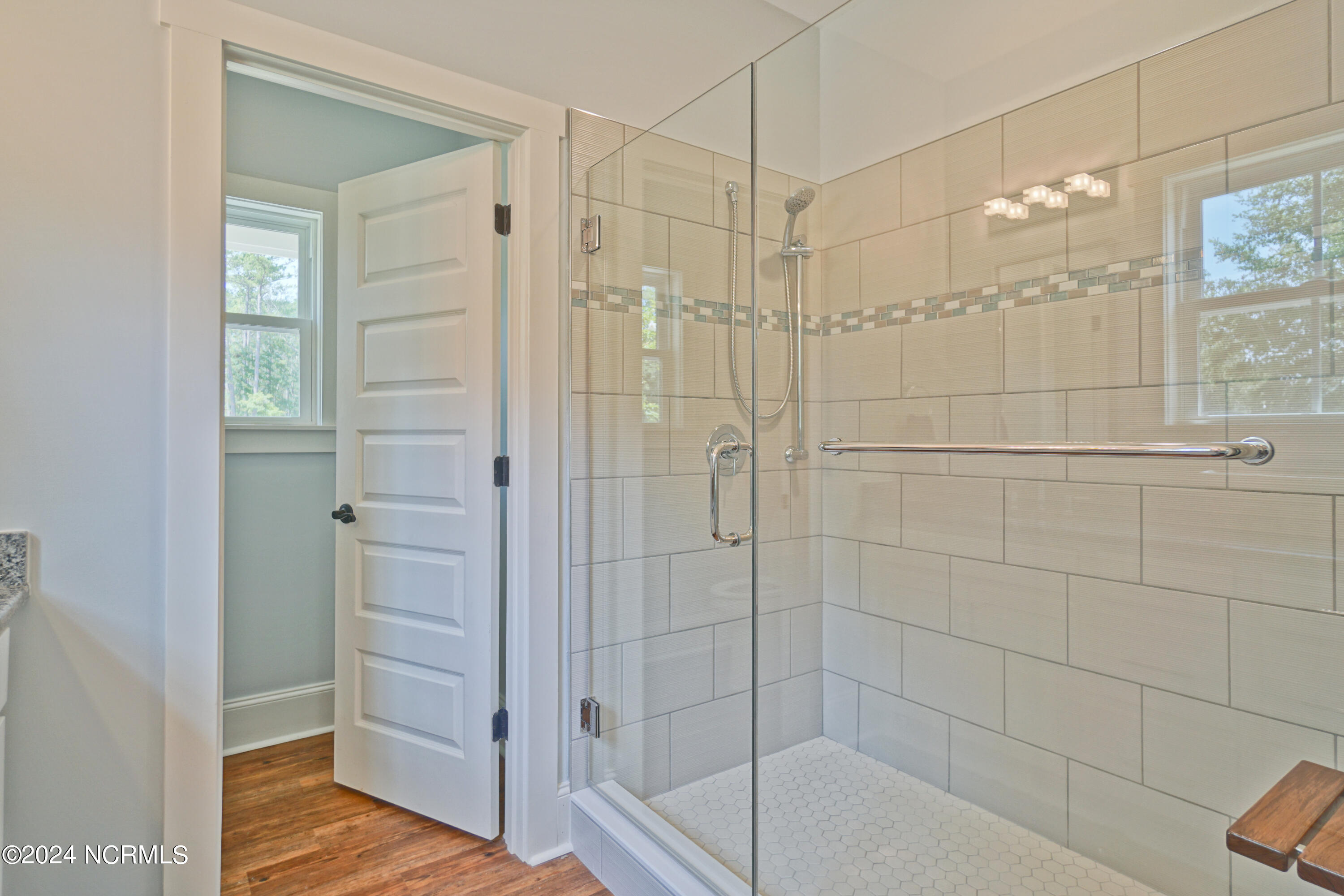 1633 Back Bay Drive SW