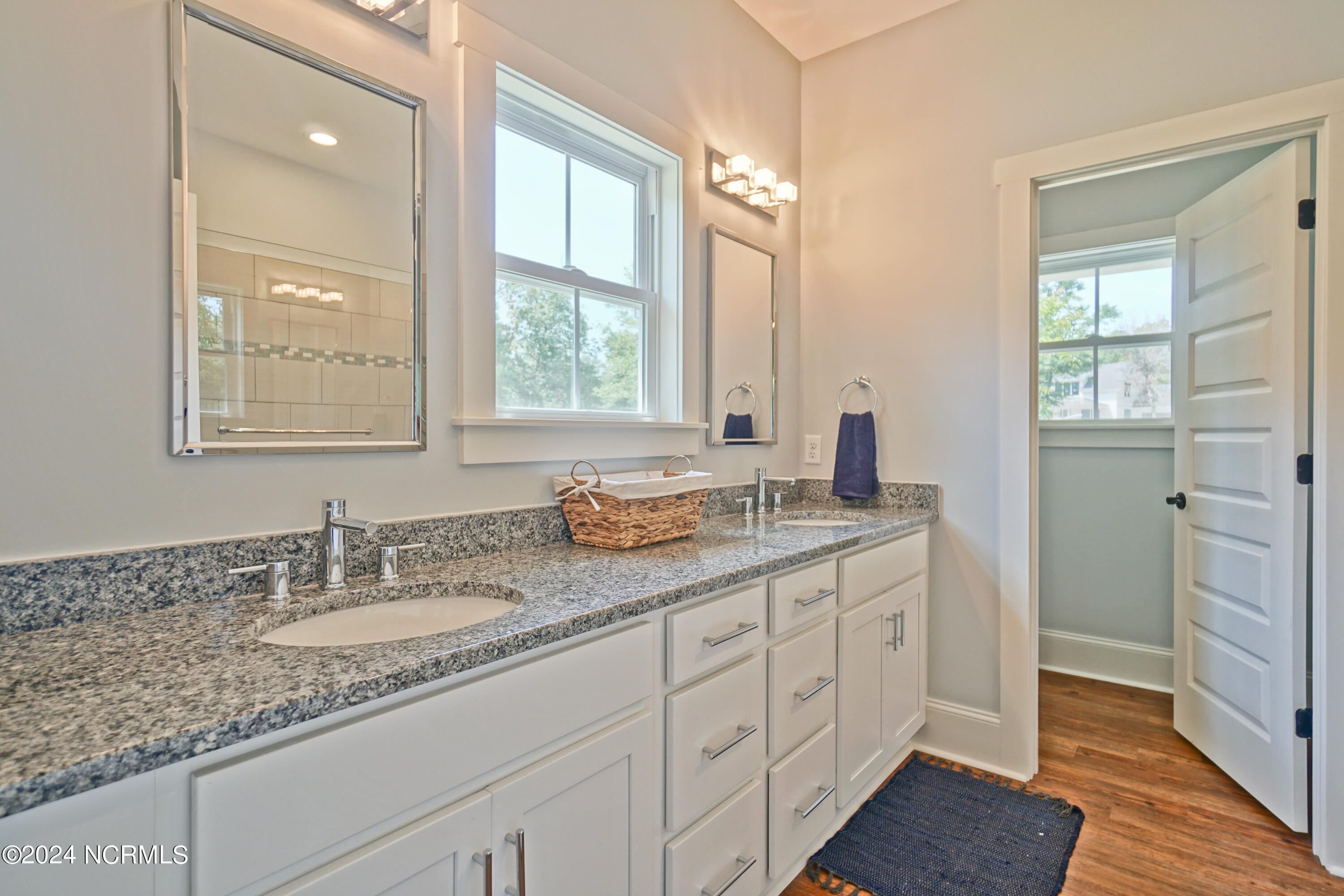 1633 Back Bay Drive SW