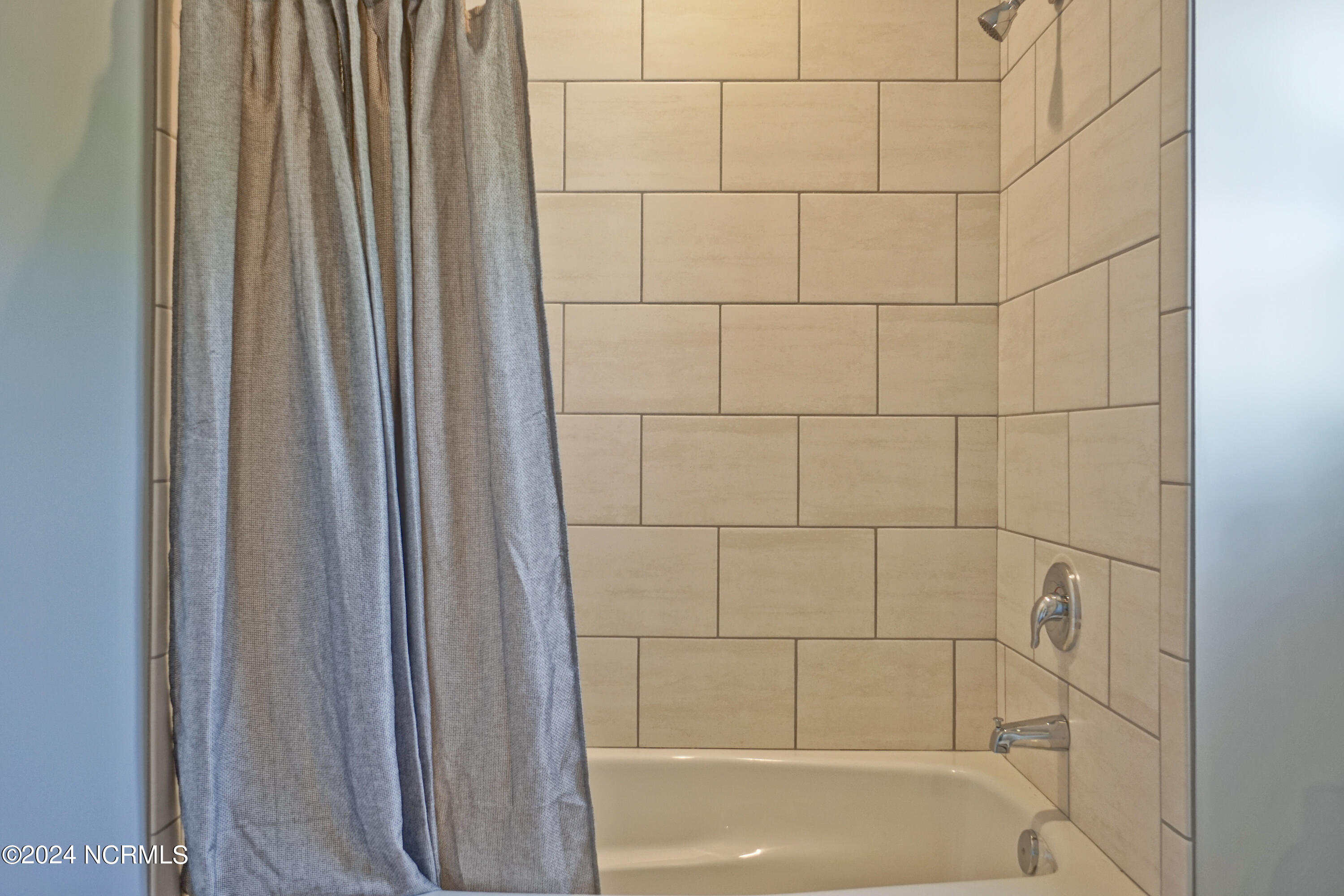 1633 Back Bay Drive SW