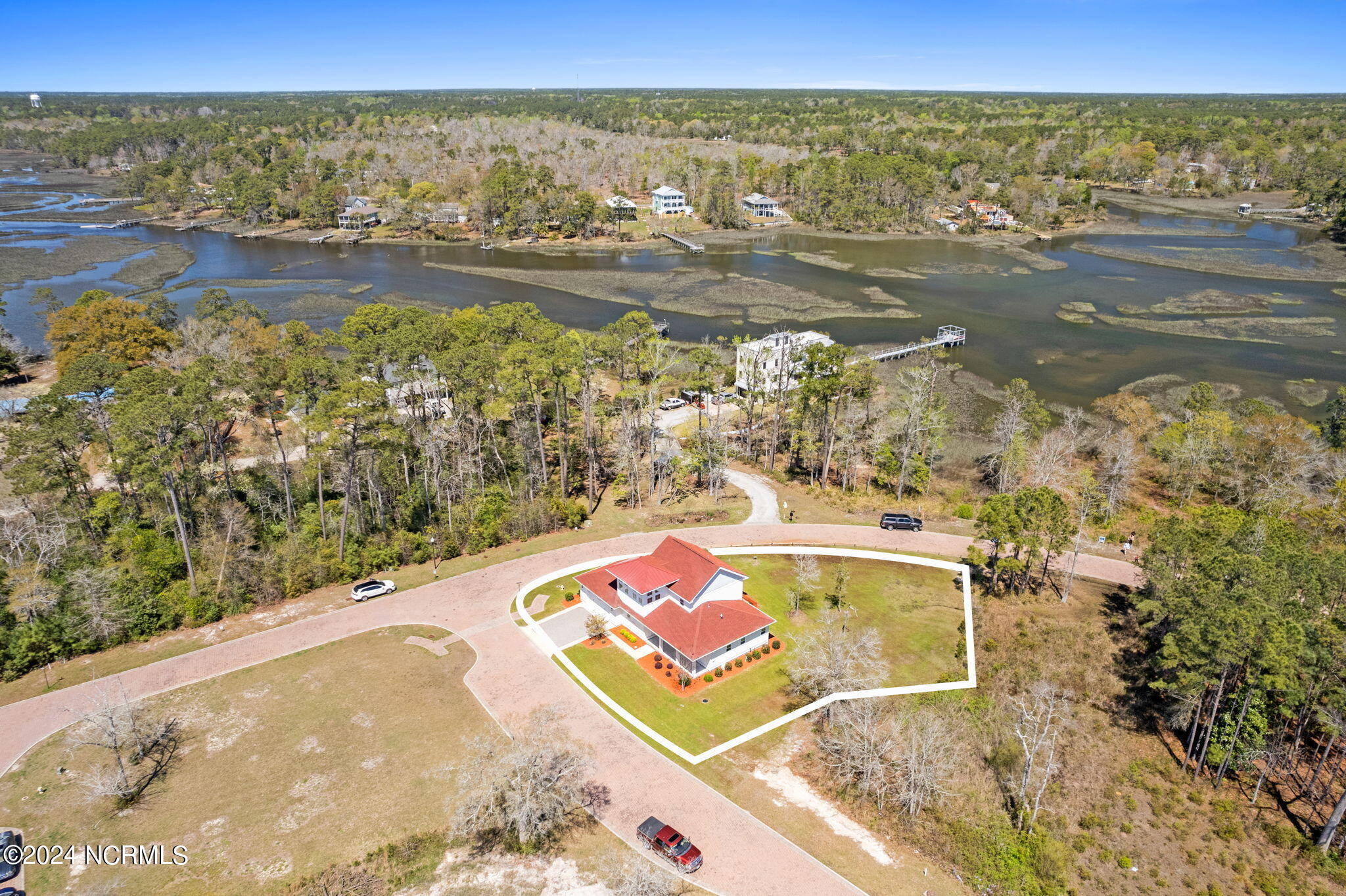 1633 Back Bay Drive SW