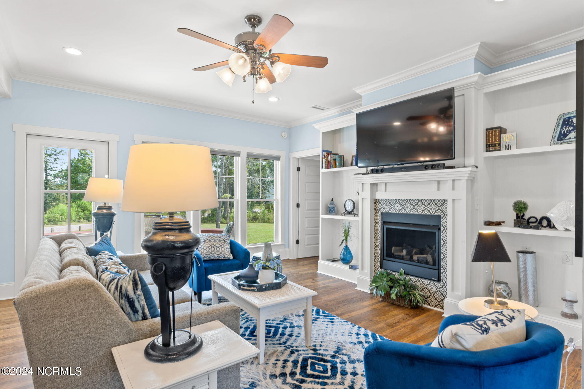 1633 Back Bay Drive SW