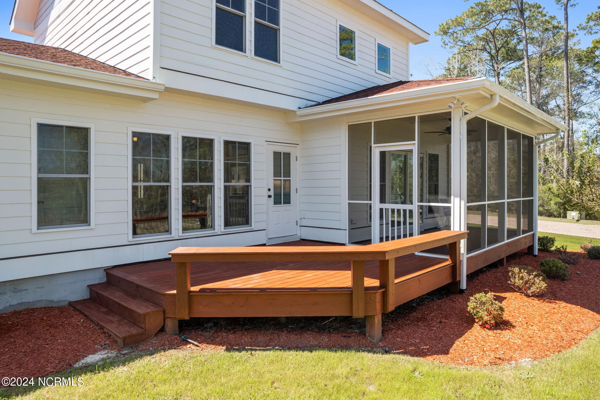 1633 Back Bay Drive SW