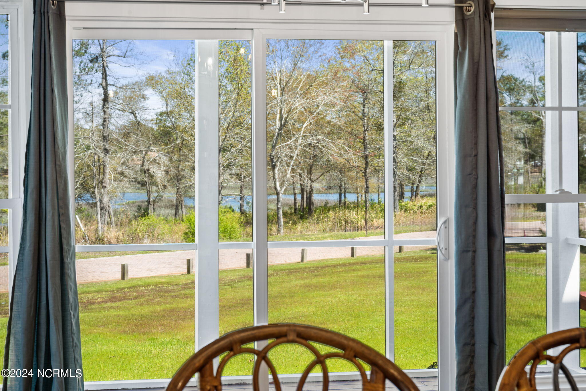 1633 Back Bay Drive SW