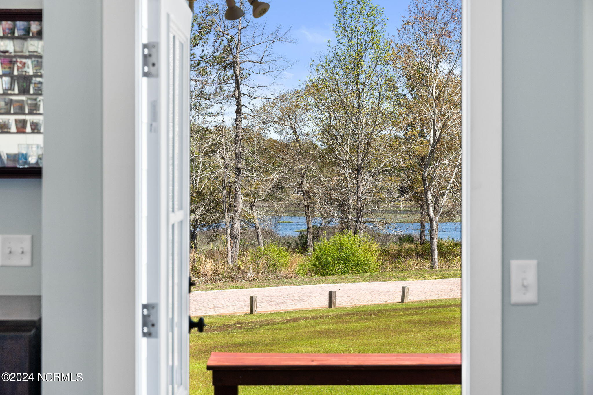 1633 Back Bay Drive SW