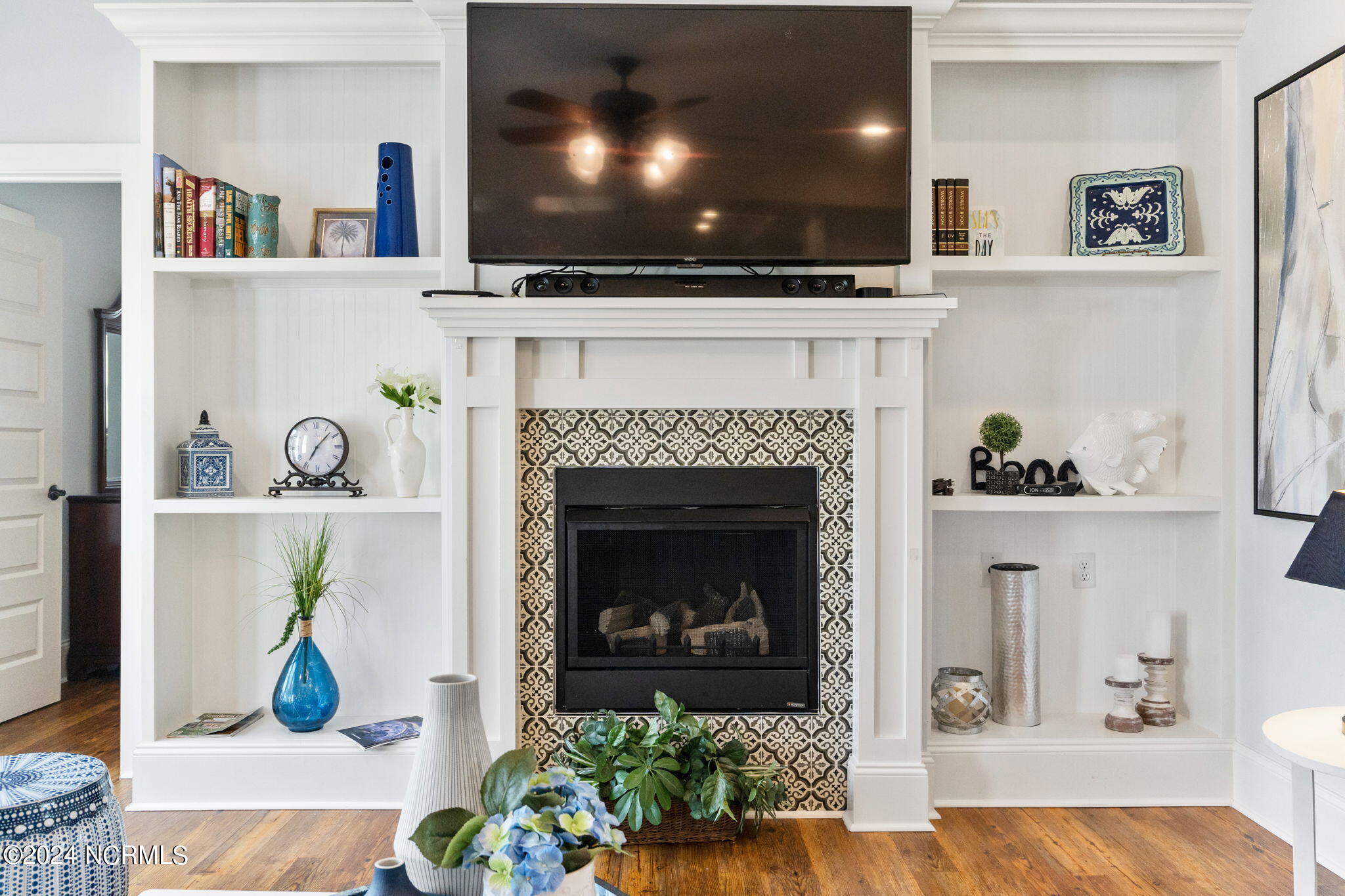 1633 Back Bay Drive SW