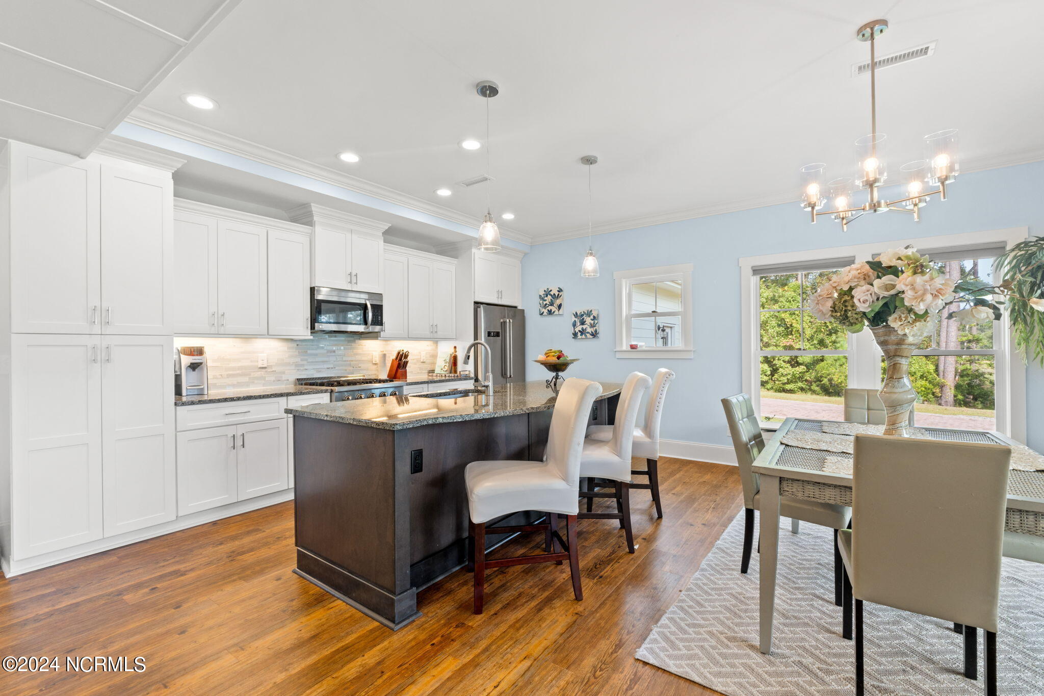 1633 Back Bay Drive SW