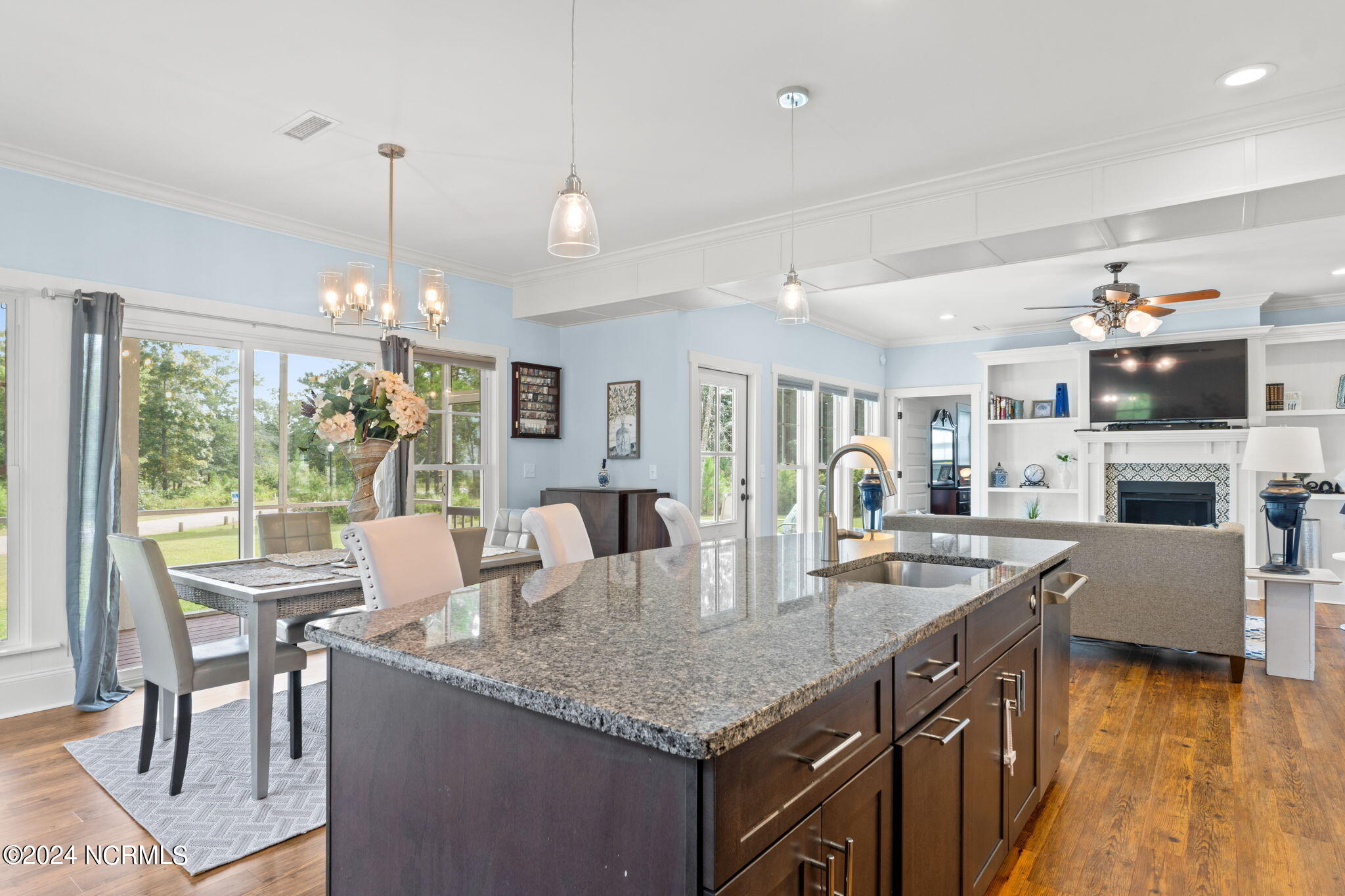 1633 Back Bay Drive SW