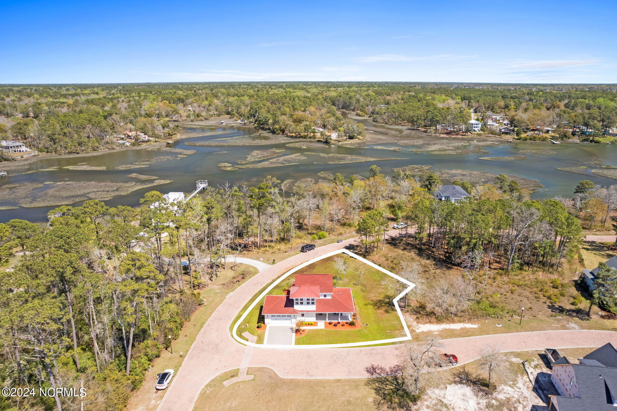 1633 Back Bay Drive SW