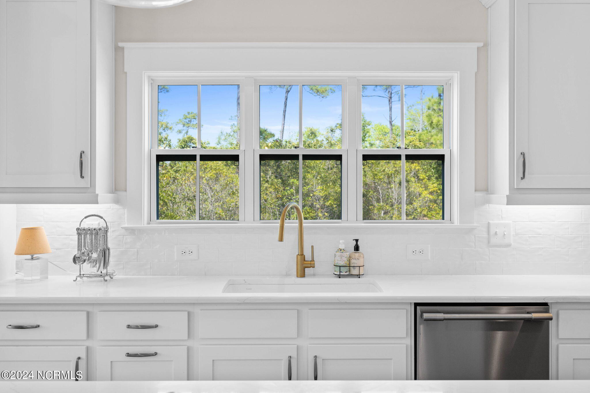 6505 Bryson Drive SW