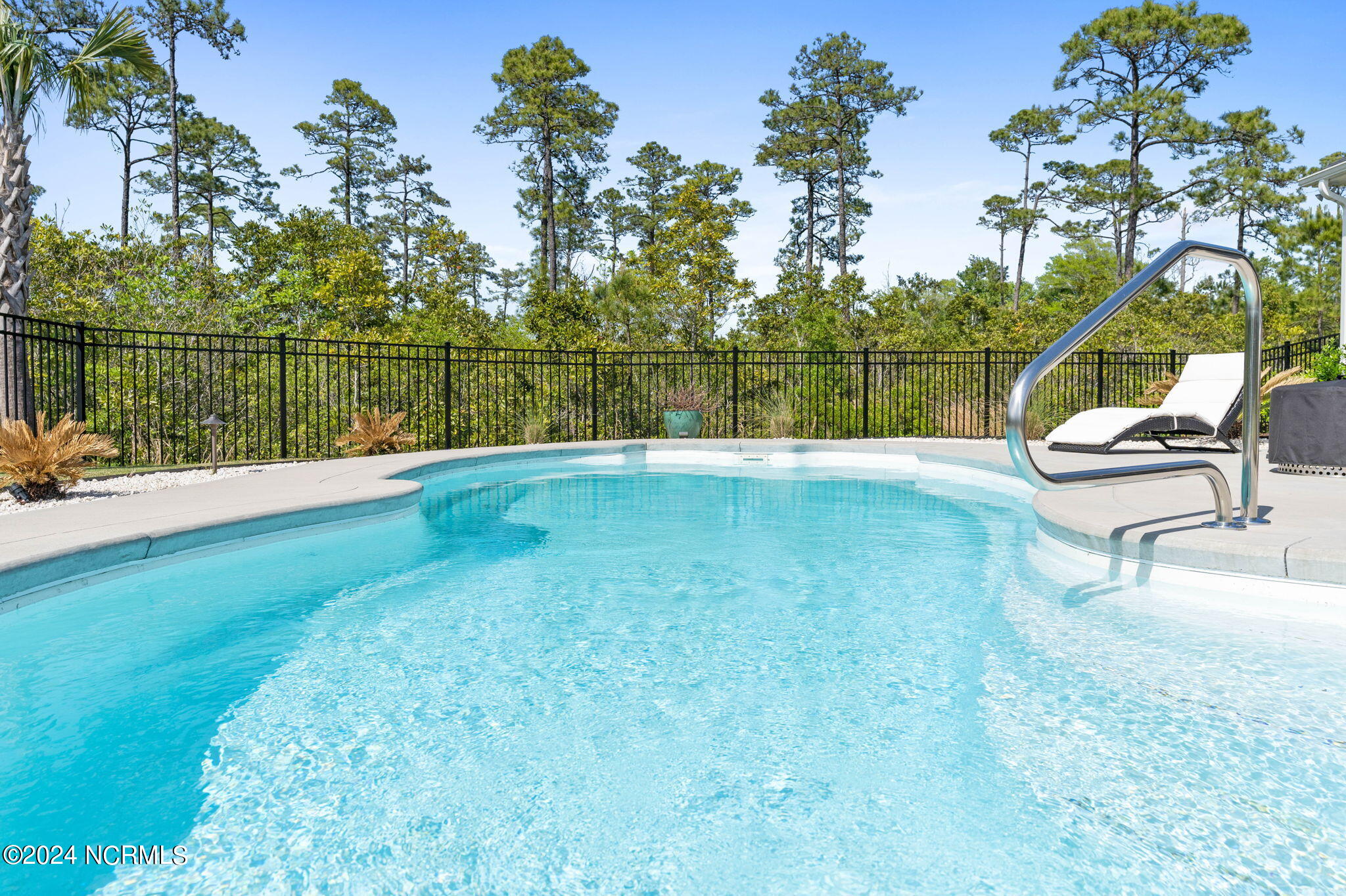 6505 Bryson Drive SW