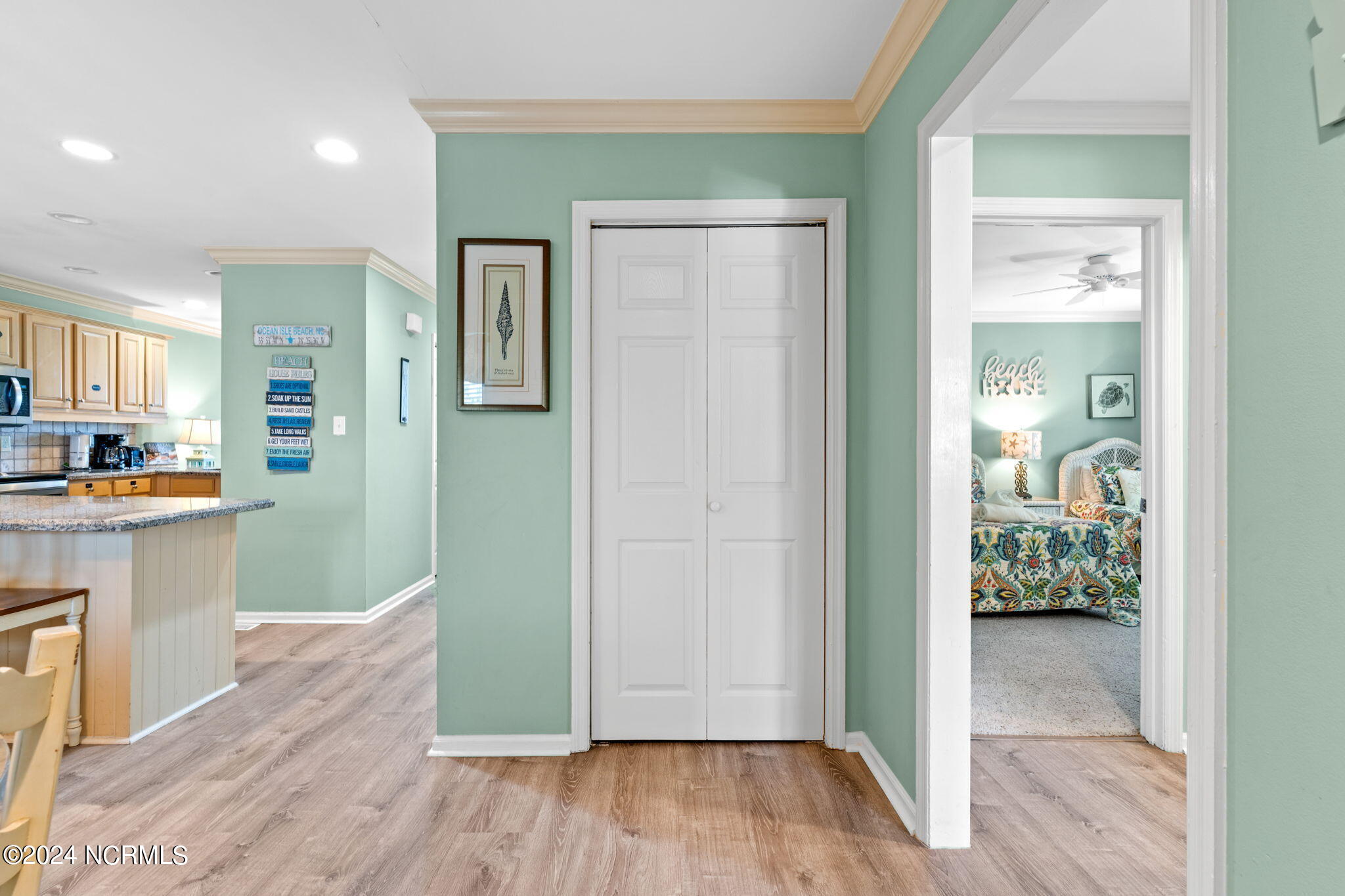 42 E First Street, B-1