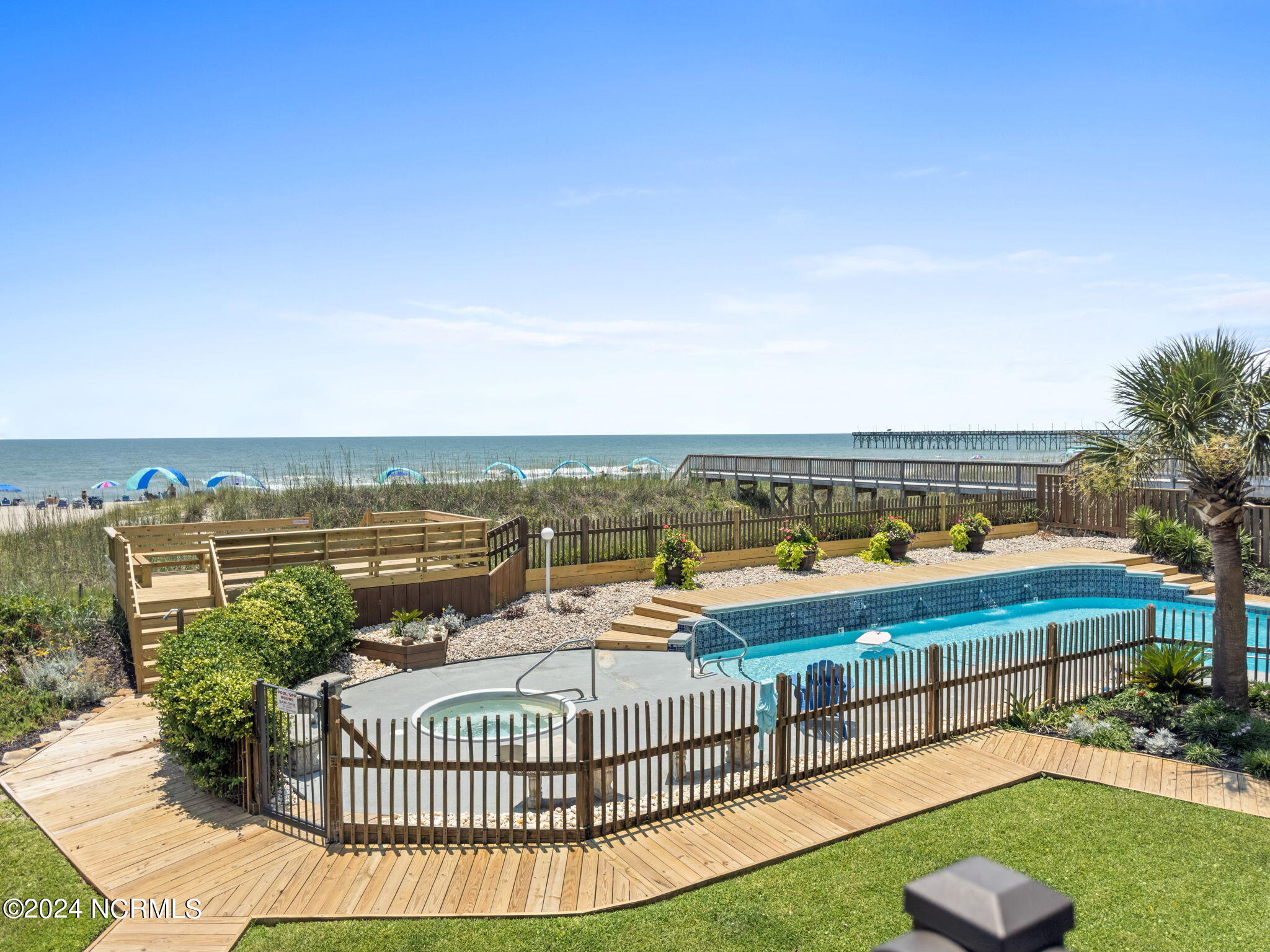 42 E First Street, B-1