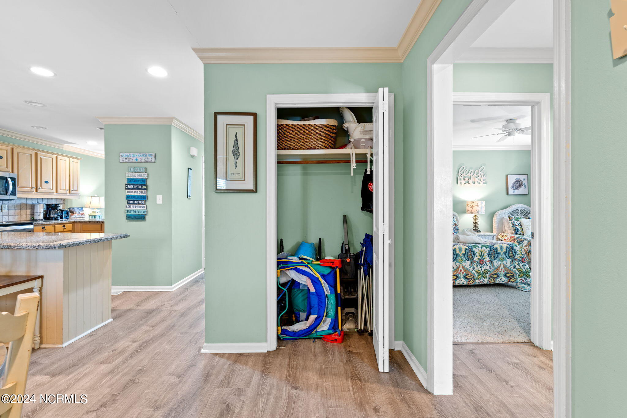 42 E First Street, B-1