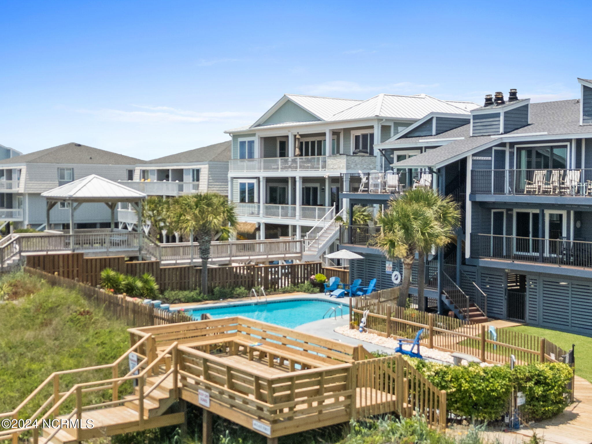 42 E First Street, B-1