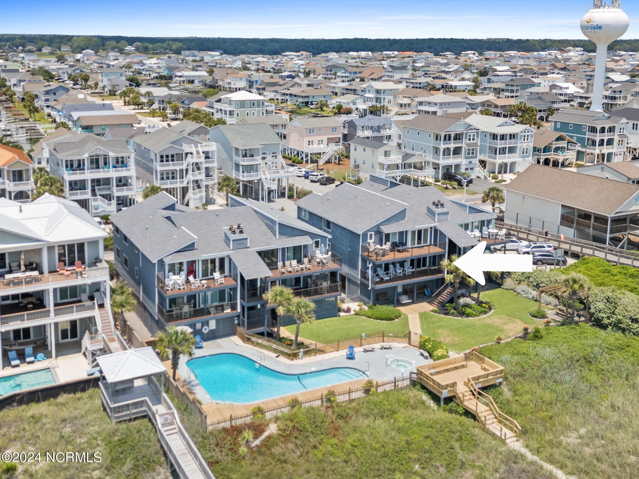 42 E First Street, B-1