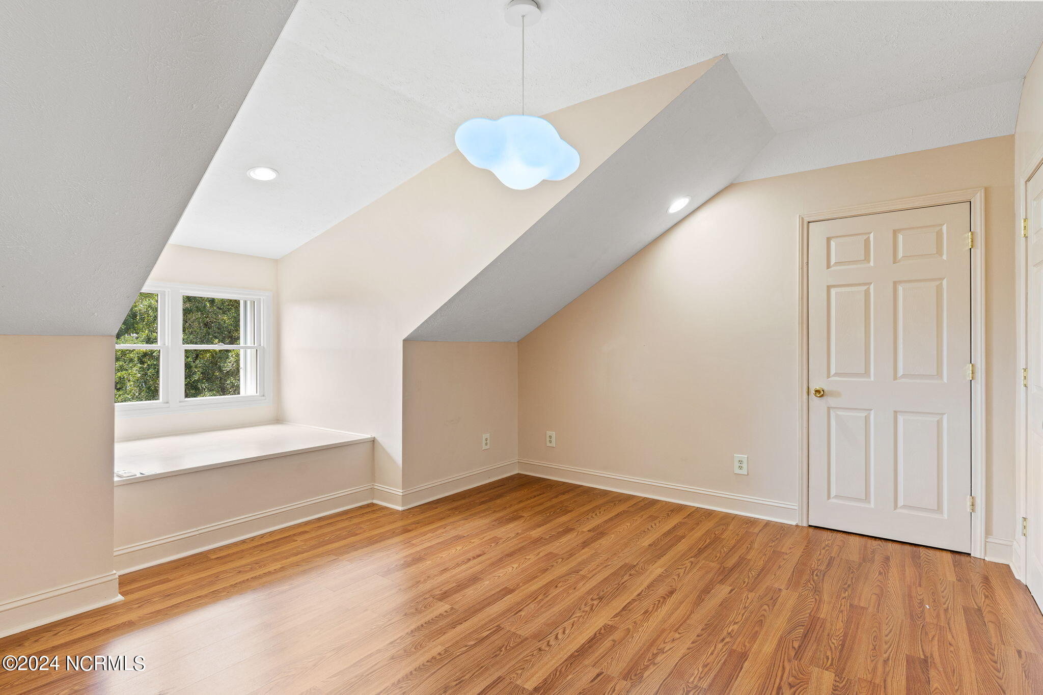 1721 Windward Place SW