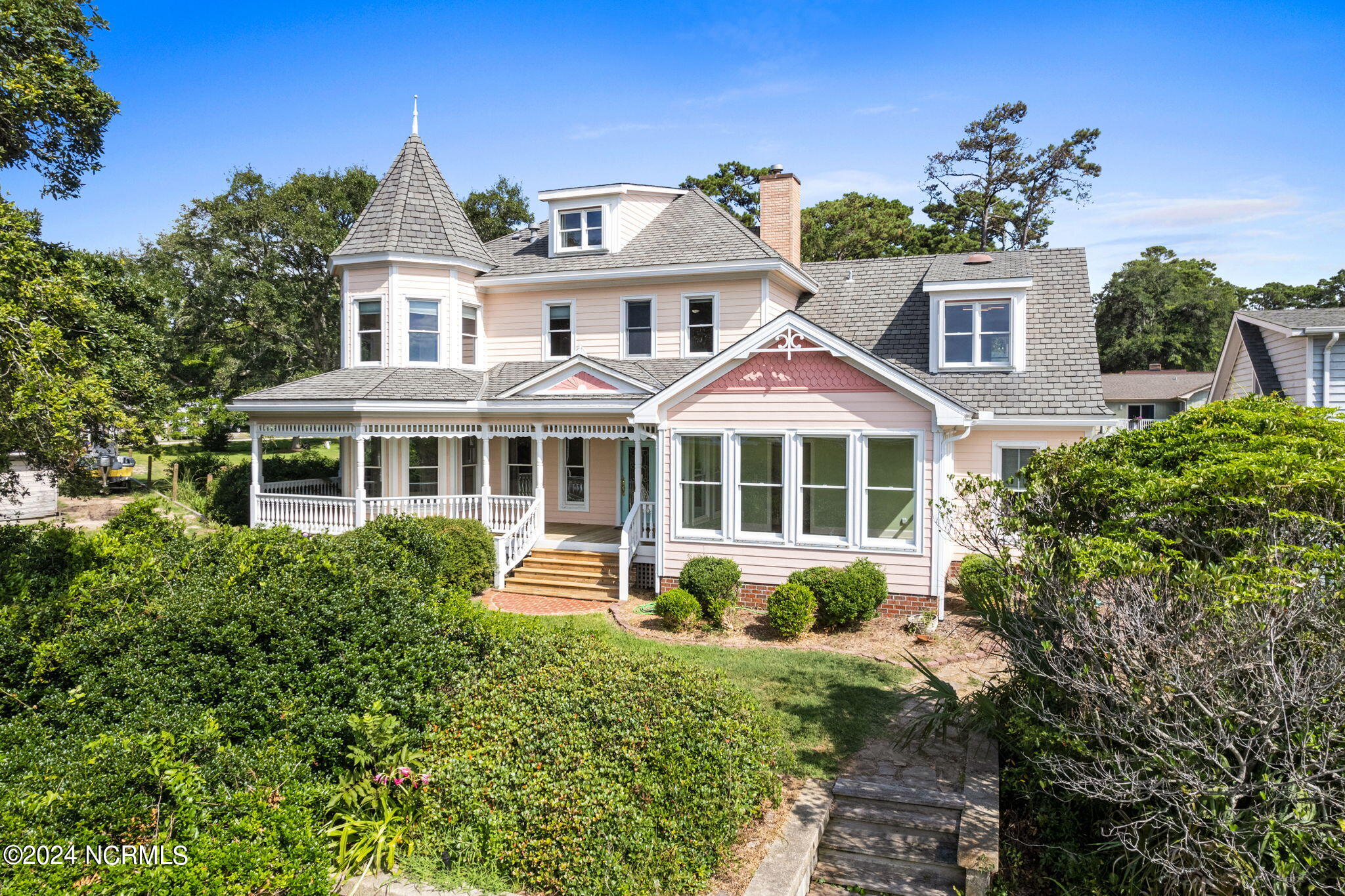 1721 Windward Place SW