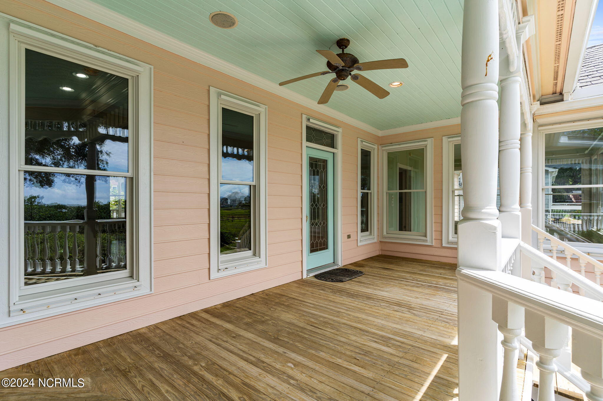 1721 Windward Place SW