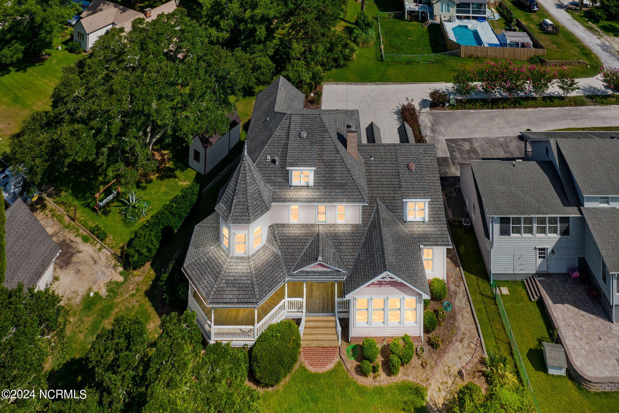 1721 Windward Place SW