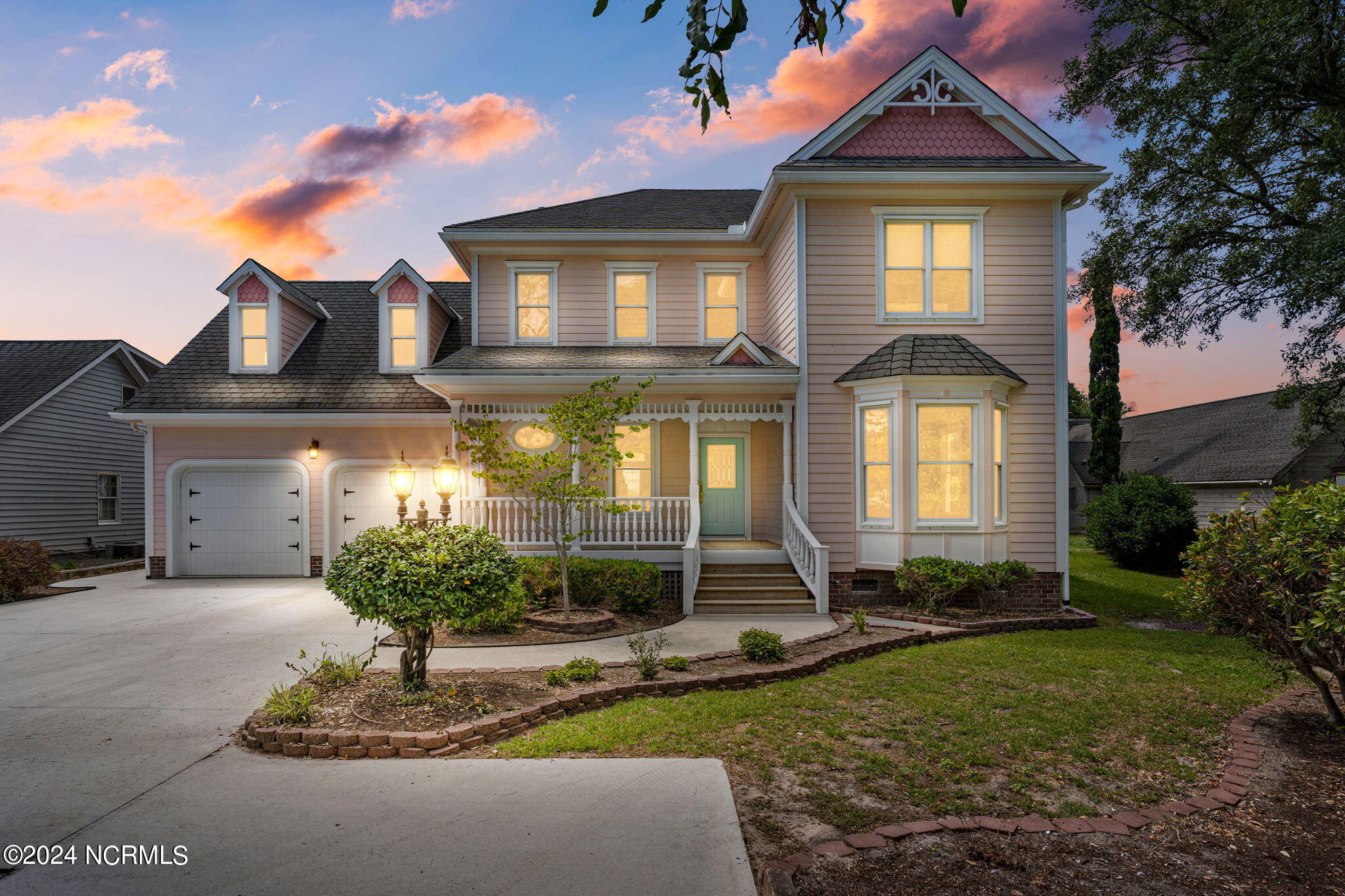 1721 Windward Place SW