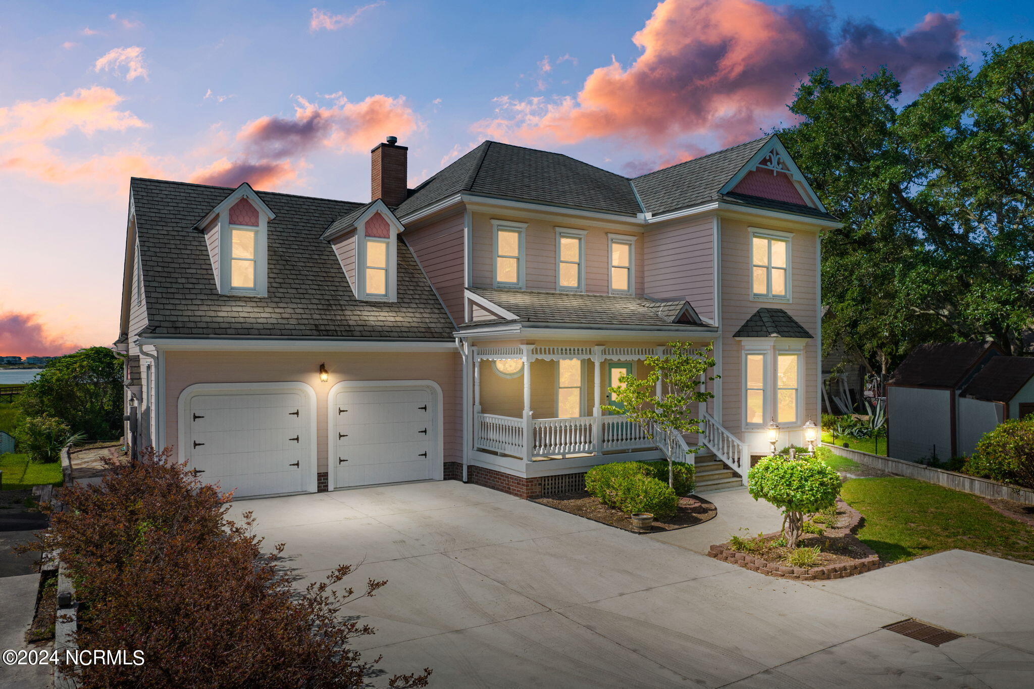 1721 Windward Place SW