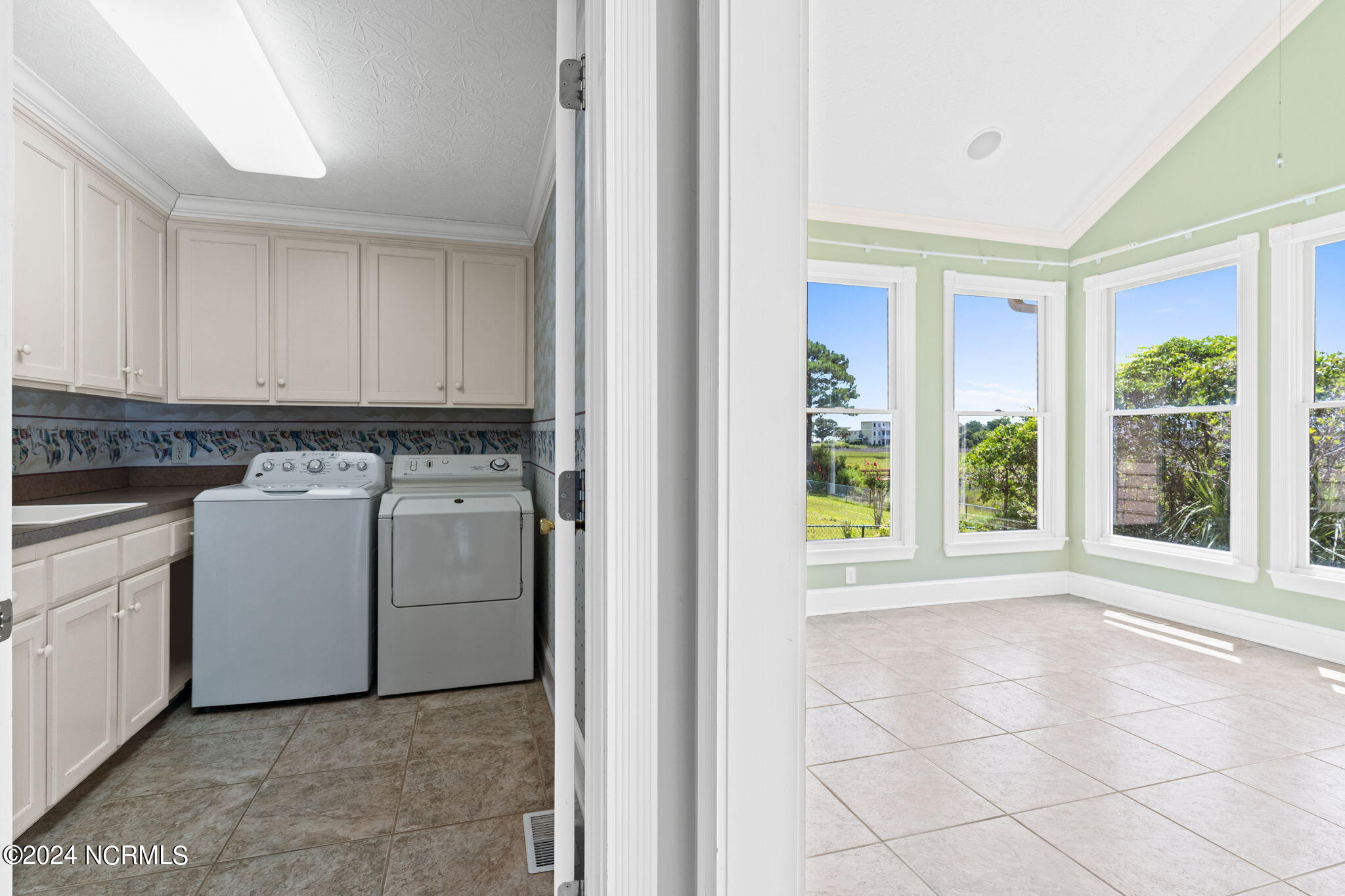 1721 Windward Place SW