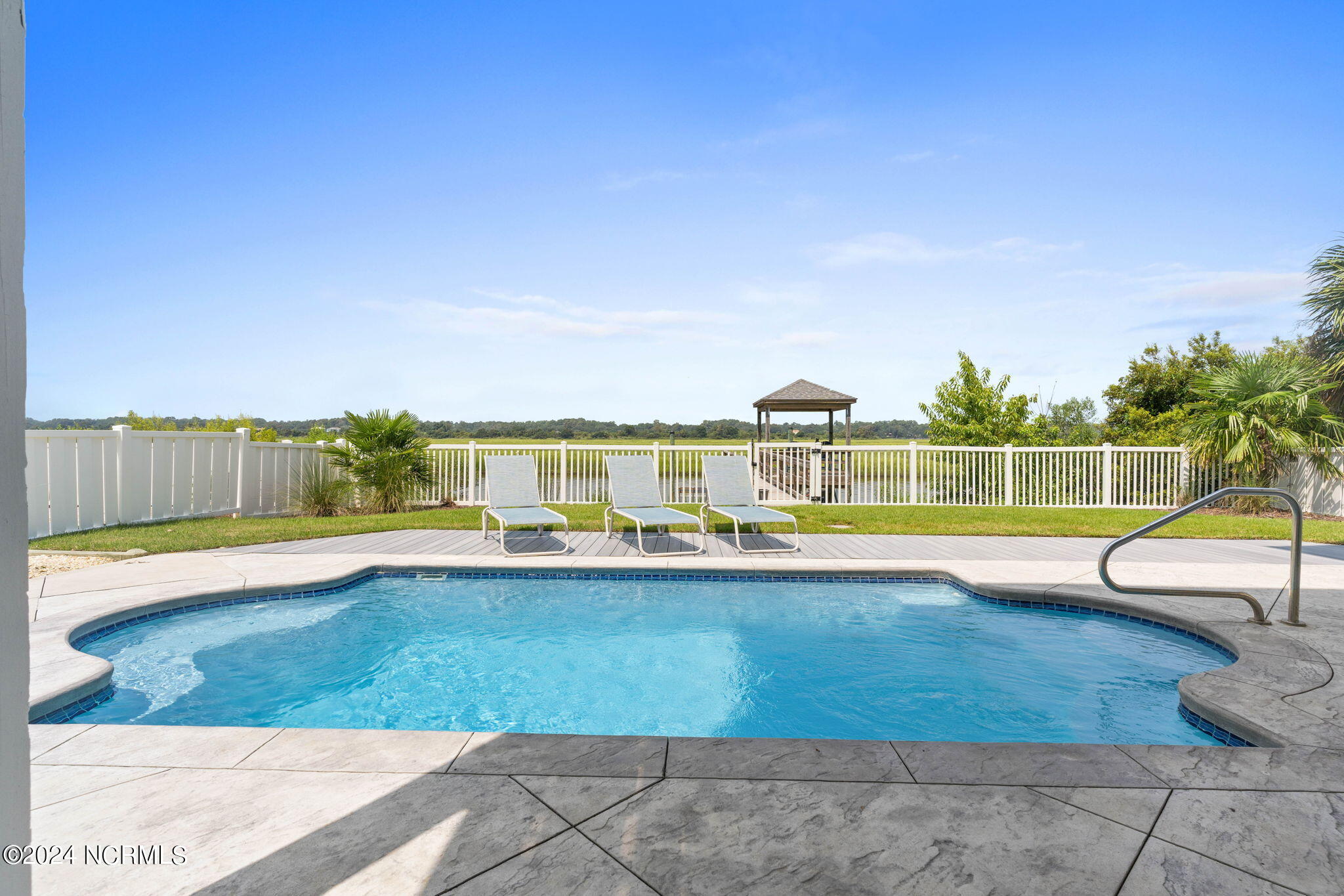 139 Via Old Sound Boulevard