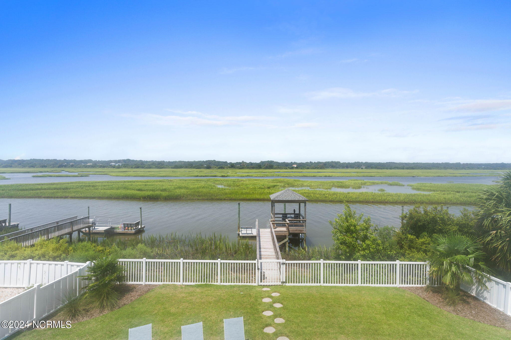 139 Via Old Sound Boulevard