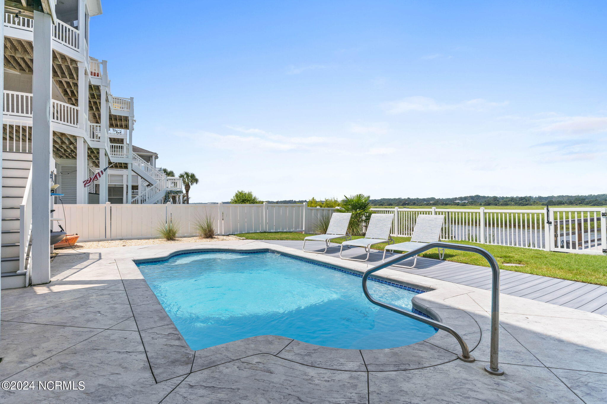 139 Via Old Sound Boulevard