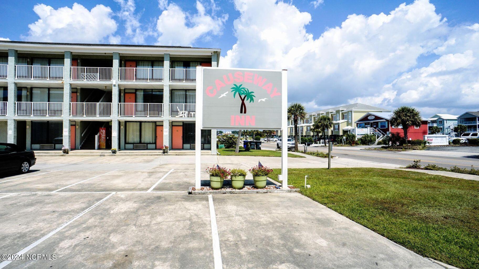 12 Causeway Drive, 303