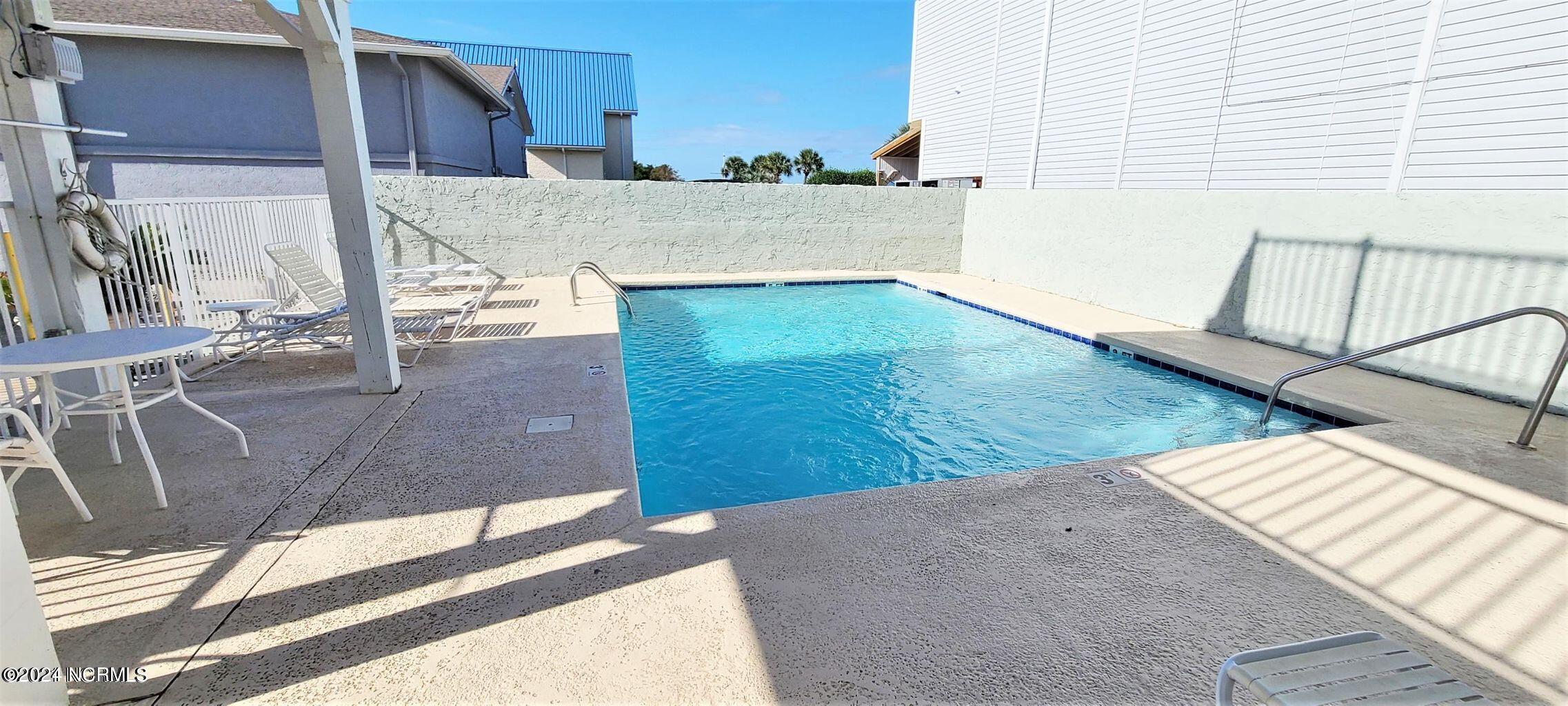 12 Causeway Drive, 303