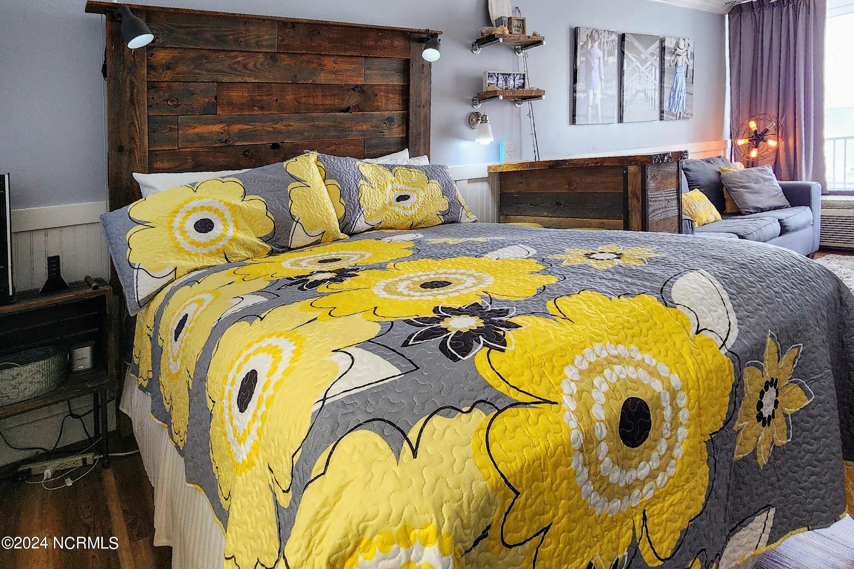 12 Causeway Drive, 208