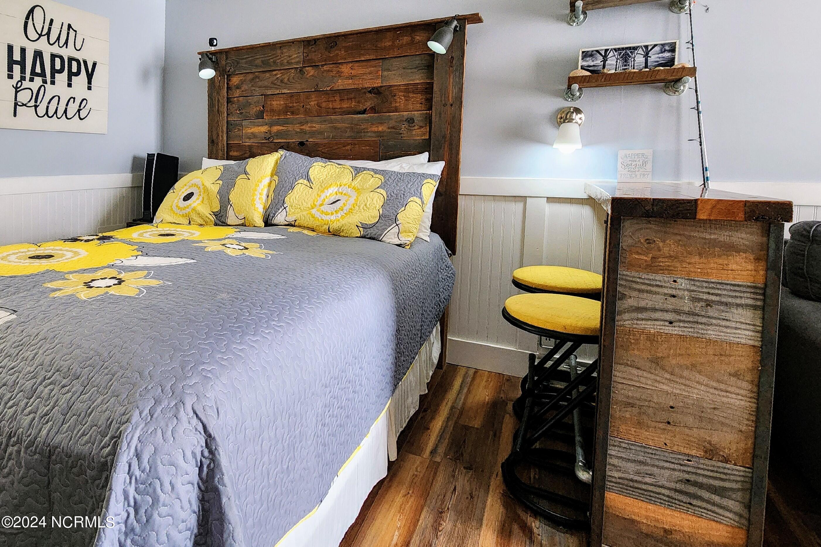 12 Causeway Drive, 208