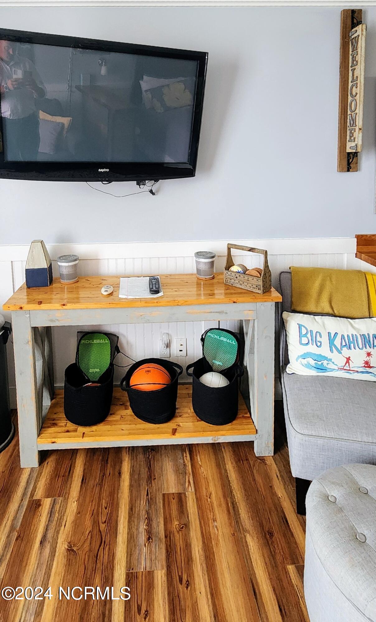 12 Causeway Drive, 208