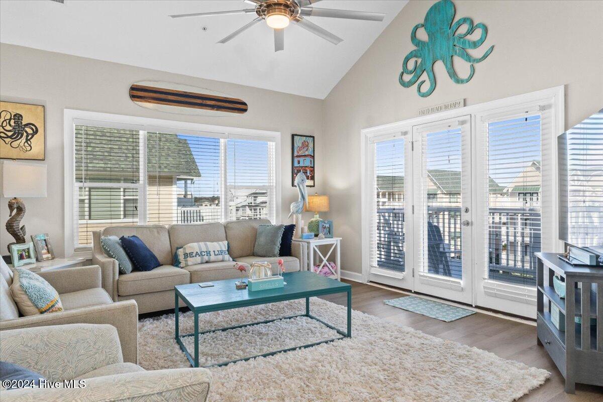 160 Via Old Sound Boulevard, # F