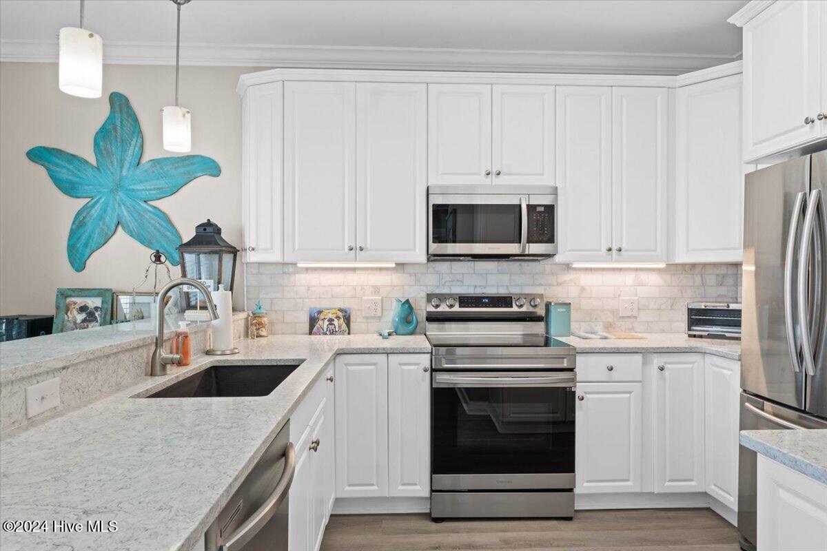 160 Via Old Sound Boulevard, # F