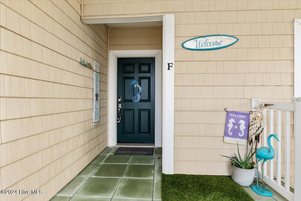 160 Via Old Sound Boulevard, # F