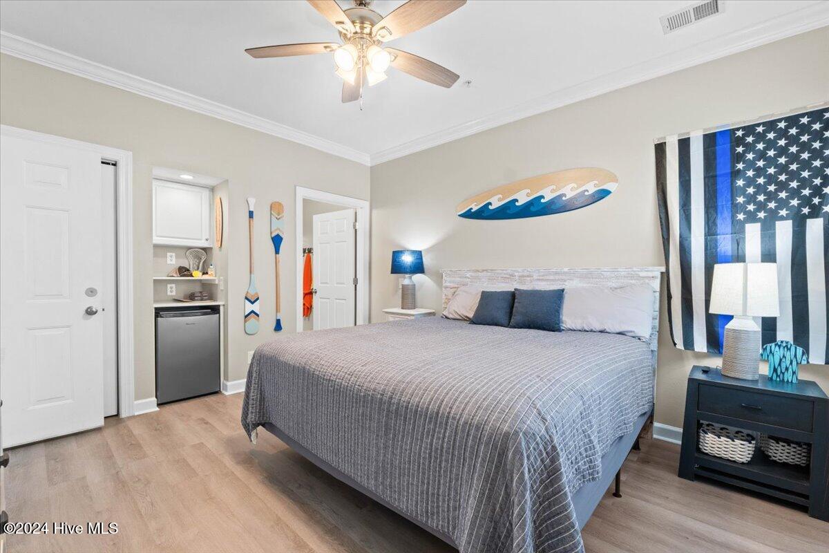 160 Via Old Sound Boulevard, # F