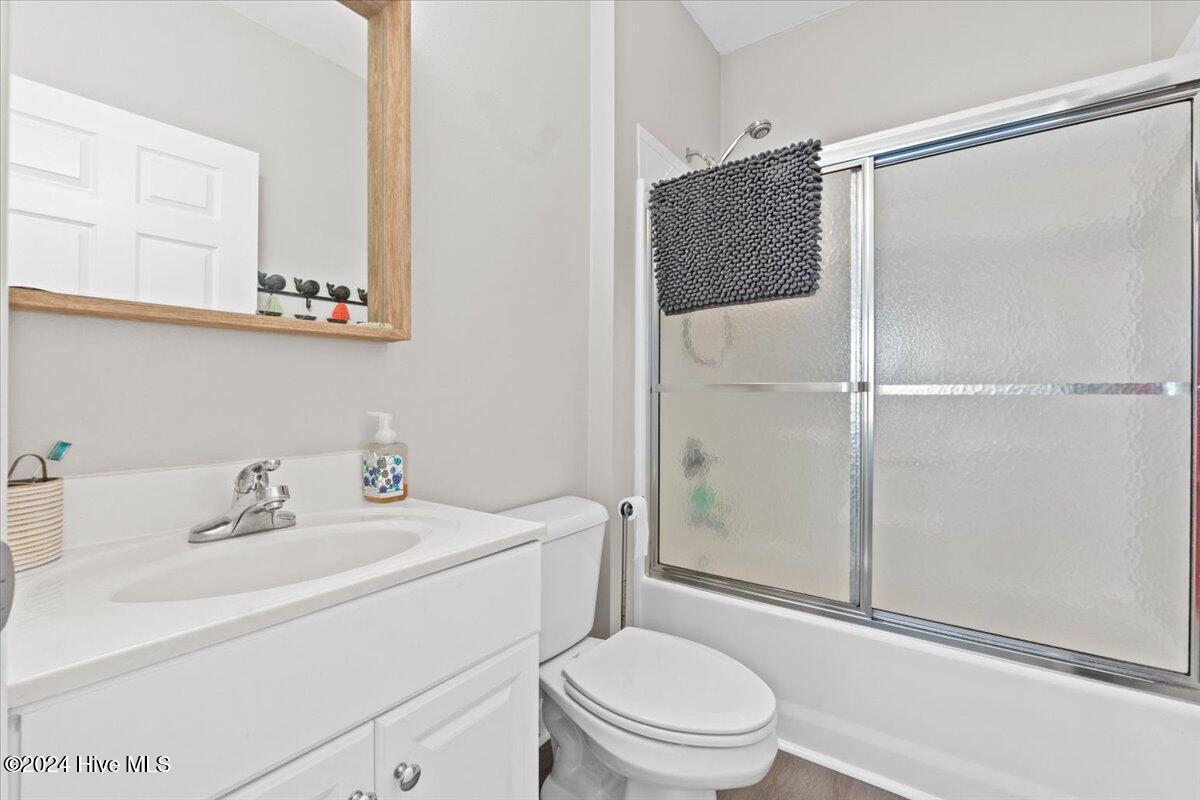 160 Via Old Sound Boulevard, # F